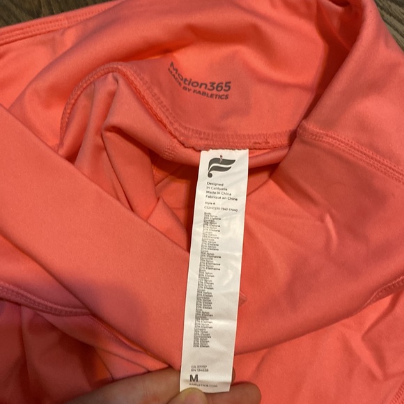 Pink Fabletics leggings Motion 365 size Medium - Picture 4 of 4